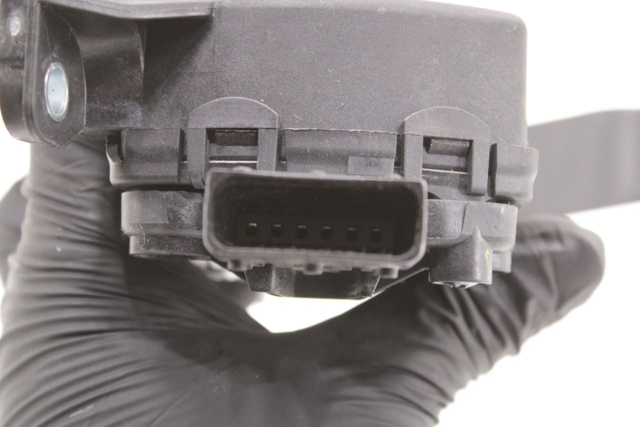 2022-2026 Isuzu NPR HD 6.0L Accelerator Throttle Gas Pedal Sensor 8976711520 OEM - Alshned Auto Parts