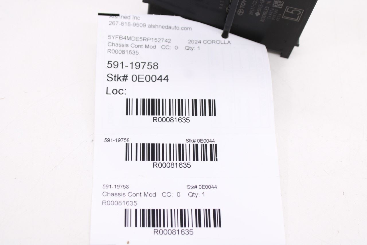 2022-2024 Toyota Corolla LE Network Gateway Computer Control Module 89111-0217011