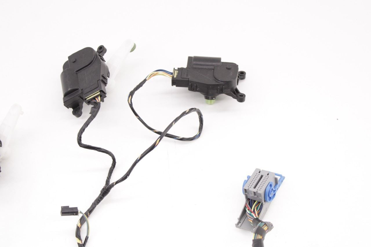 14-23 Jeep Cherokee Limited HVAC Heater Blend Door Actuator Set w/ Wire Harness8
