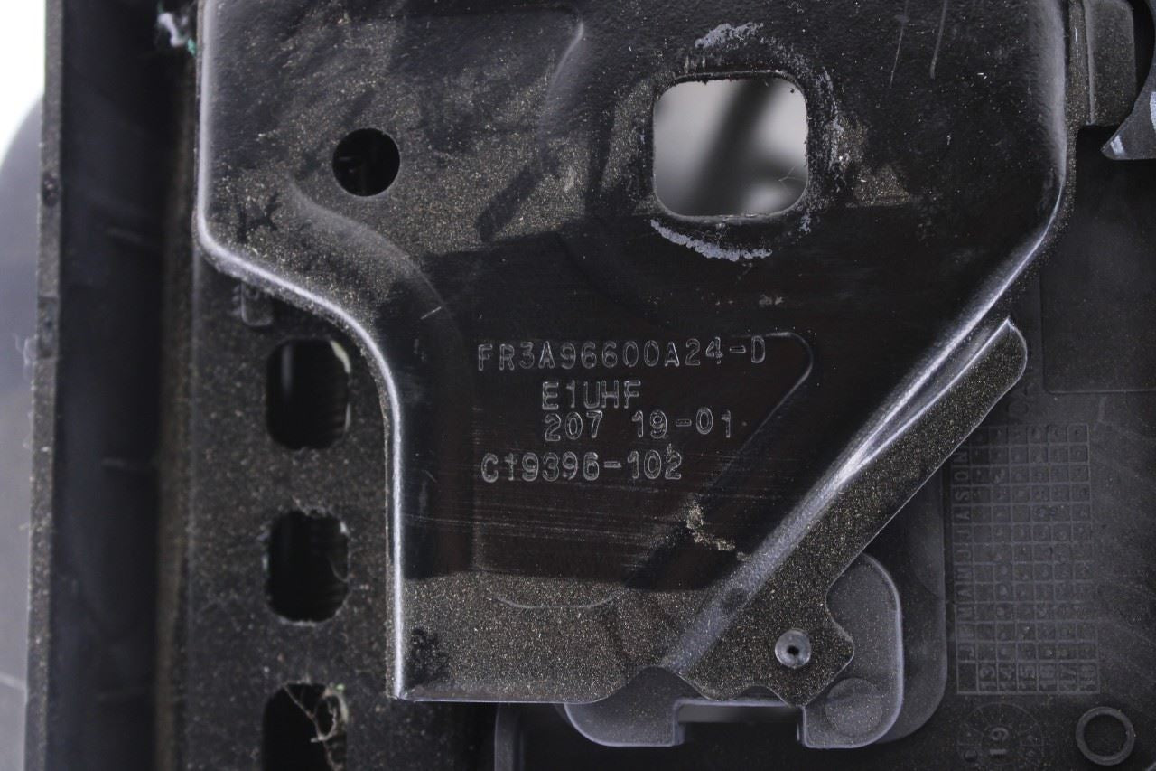 2019-20 Ford Mustang GT 5.0L Front Right Side Seat Complete FR3A-96600A24-D OEM14