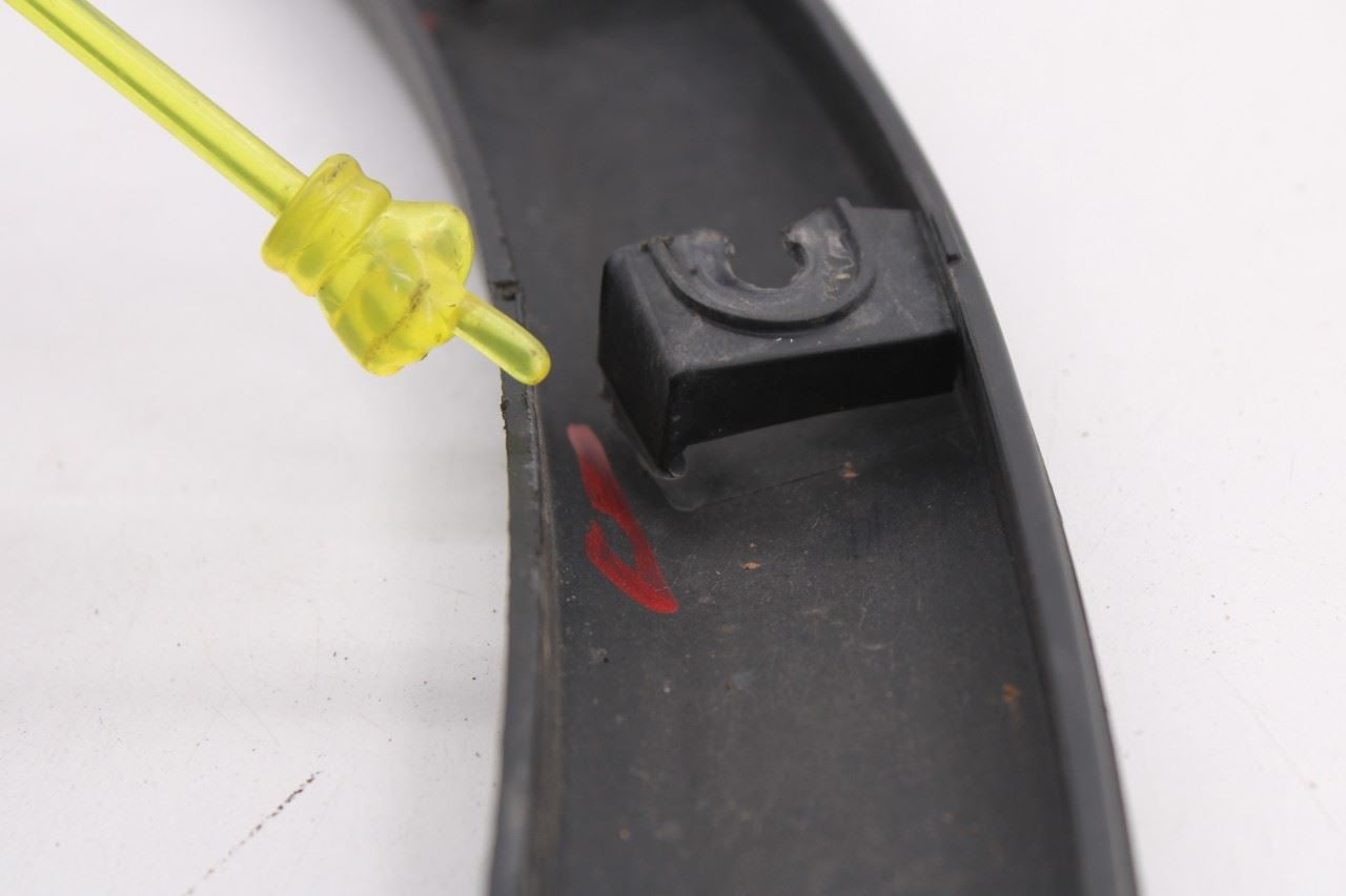 11-18 Porsche Cayenne S Front RH Fender Wheel Opening Trim 958559728119B9 *ReaD*8