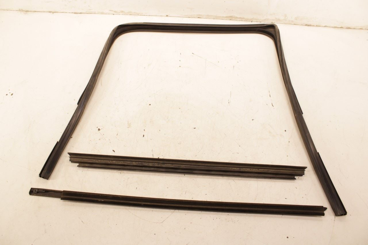 2011-23 RAM 2500 Crew Cab Tradesman RR RH Door Run Channel w/ Belt Weatherstrips - Alshned Auto Parts