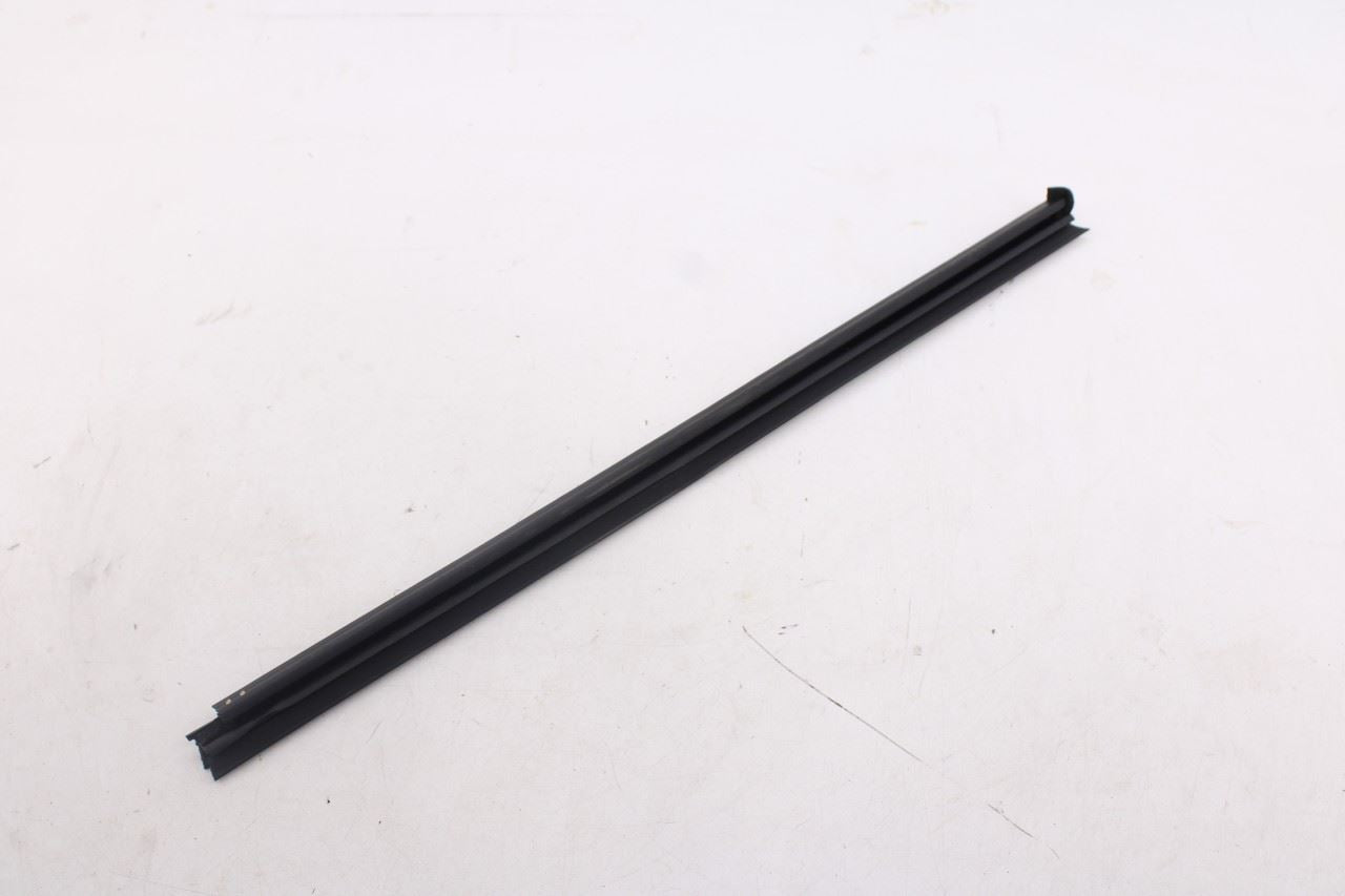 2014-2020 Infiniti QX60 Rear Left Door Run Channel w/ Belt Molding Weatherstrip3