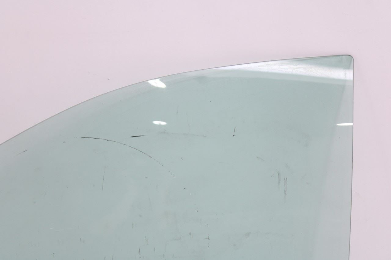 2008-2020 Dodge Grand Caravan SXT Front Left Door Window Movable Glass 4894611AB3