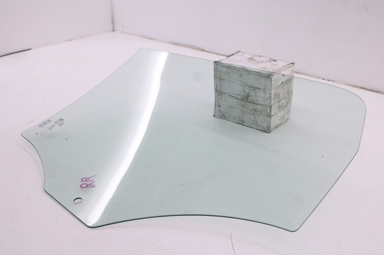 2010-2016 Mini Countryman Cooper S Rear Right Door Window Movable Glass 98006388