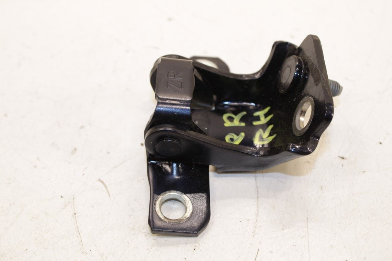 20-25 Mazda CX-30 2.5 S Rear Right Door Hinge Upper and Lower Pair KD53-72-210A - Alshned Auto Parts