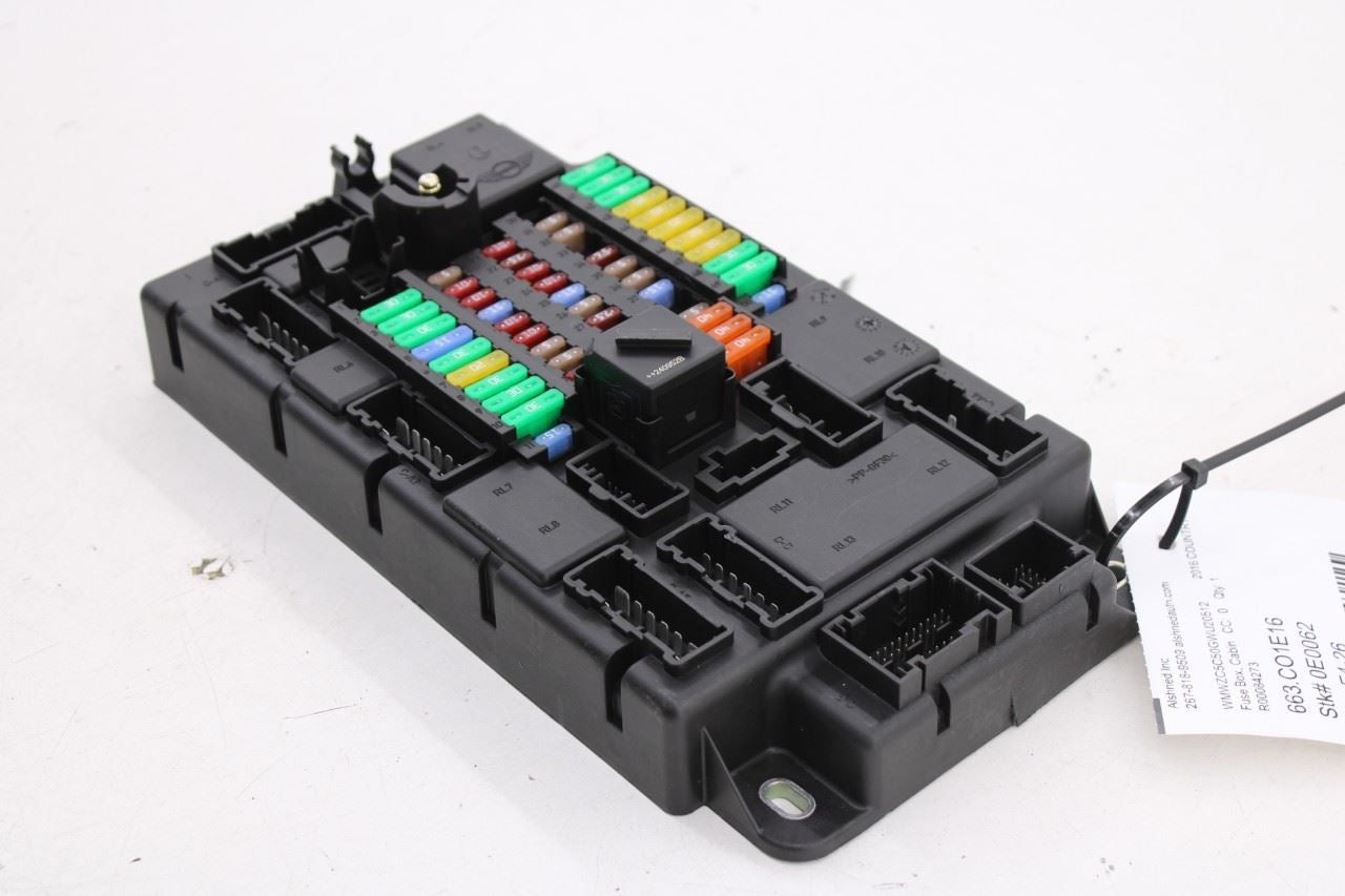 2012-16 Mini Countryman Cooper S 1.6L Smart Power Electronics Gateway Fuse Block3