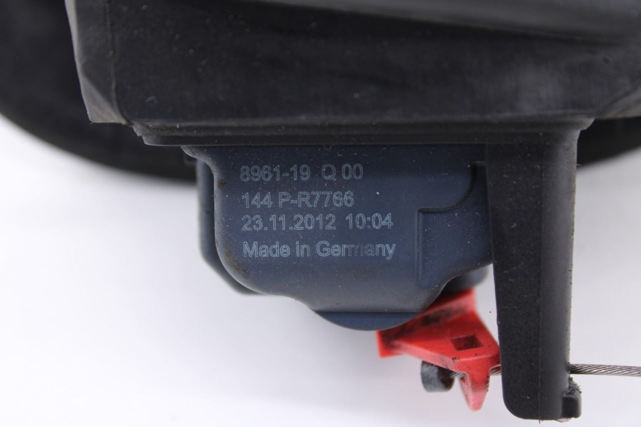 14-2021 Jeep Grand Cherokee Limited 3.6L Fuel Tank Filler Housing Door Lid Cover8