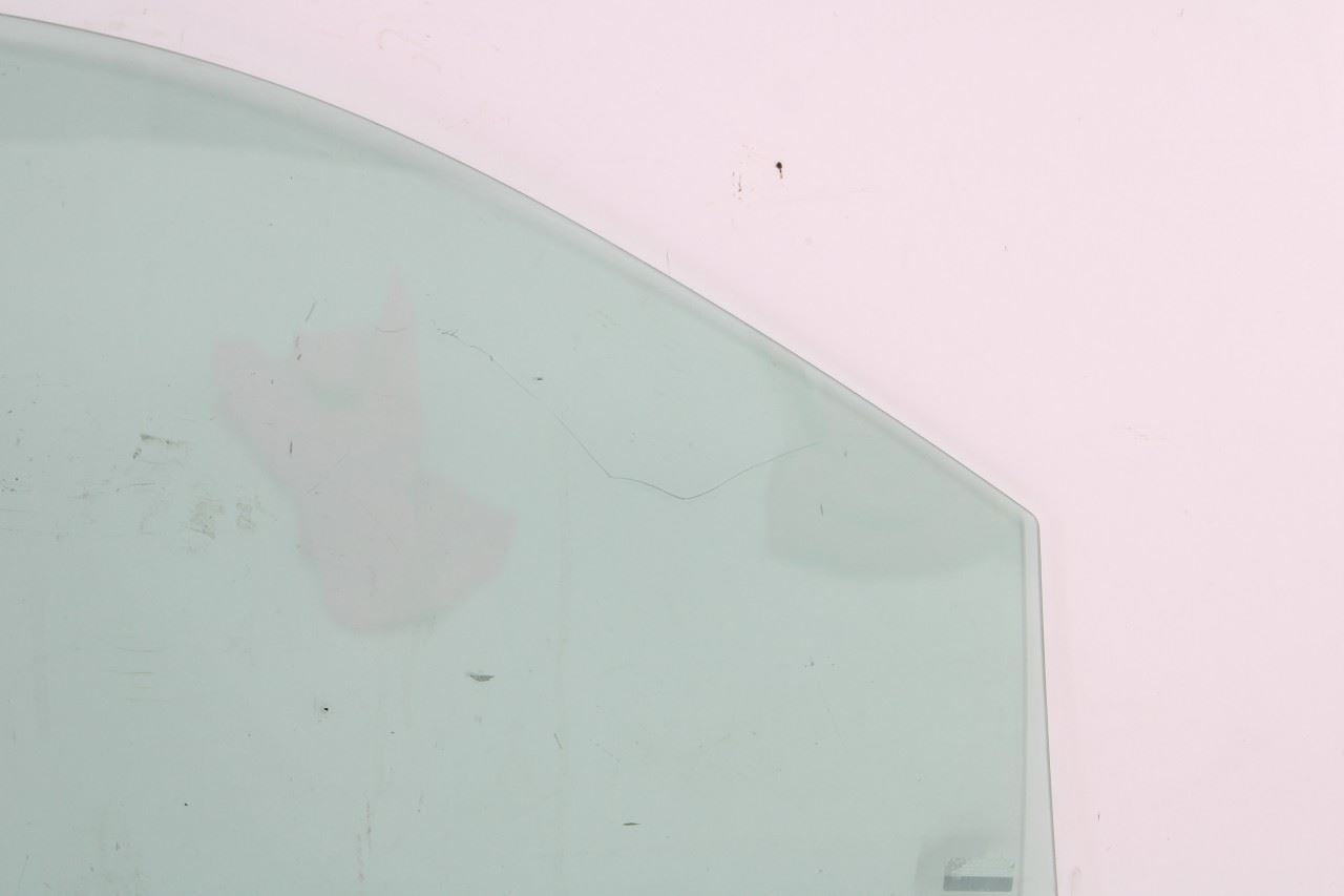 19-24 Chevrolet Silverado LT-L Front Left Side Door Window Glass 86532735 OEM - Alshned Auto Parts