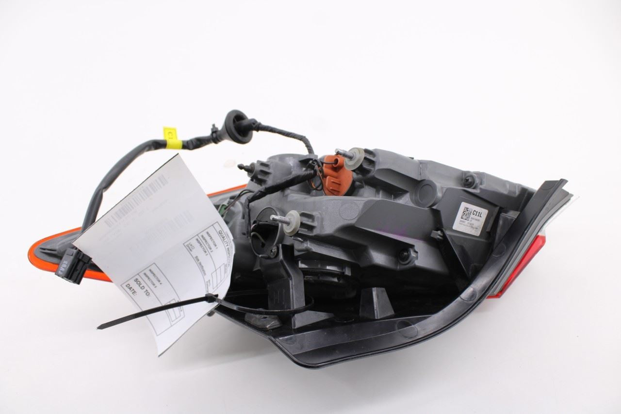 2021-25 Hyundai Elantra SE Rear Left Side Tail Light Lamp 92401-AA020 OEM *ReaD*8