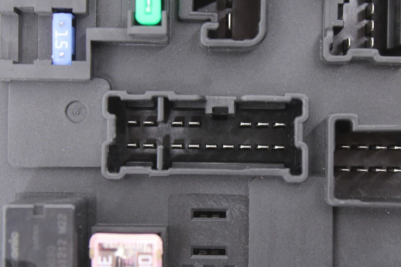 2020-26 Mitsubishi Outlander Sport SE 2.0L Instrument Panel Fuse Junction Block14