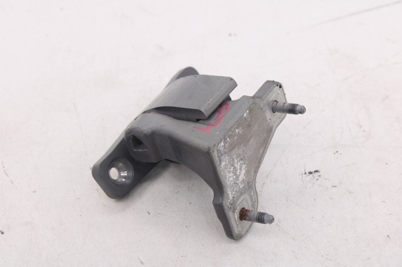 2015-2021 Mercedes-Benz C300 4Matic Front Right Side Door Hinge Upper and Lower3