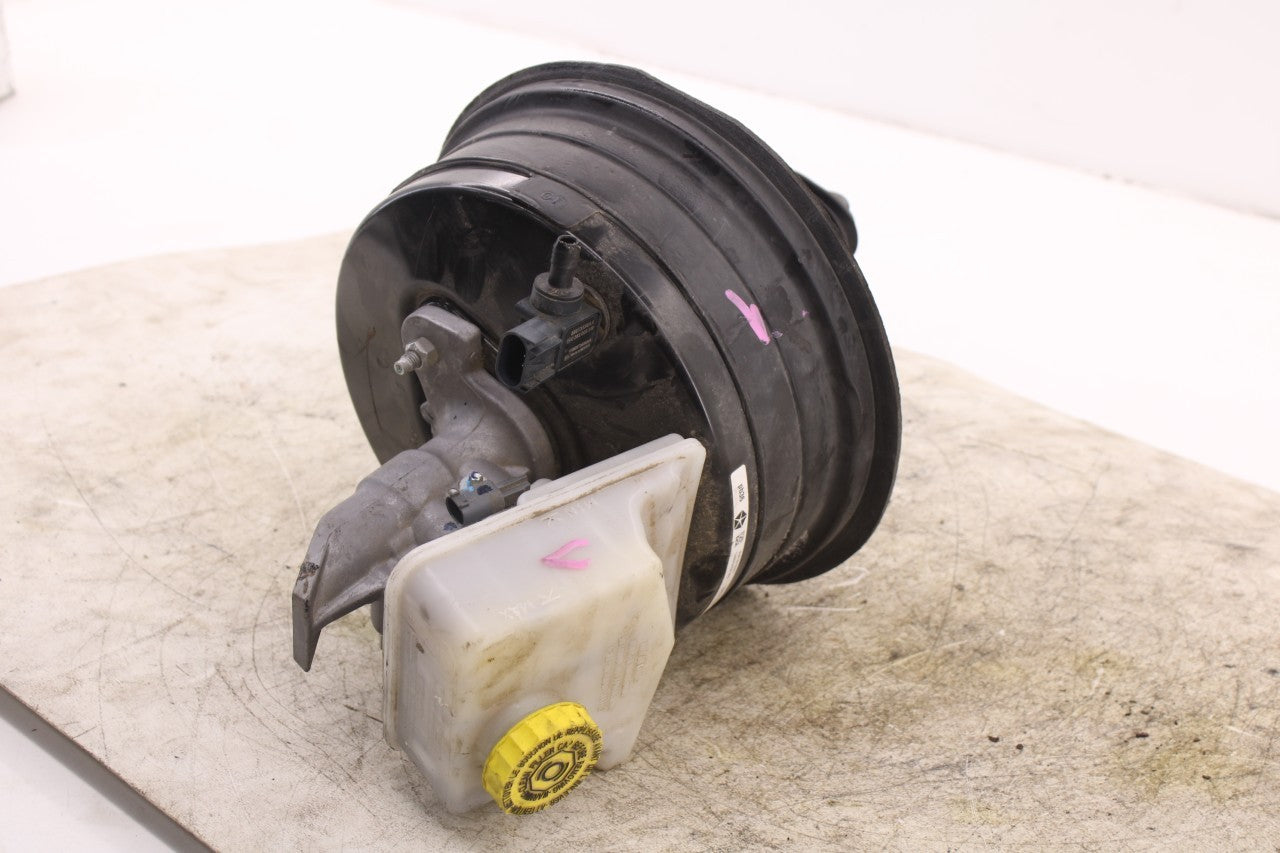 2014-15 Dodge Durango SXT 3.6L Power Brake Booster w/ Master Cylinder 68190182AG7