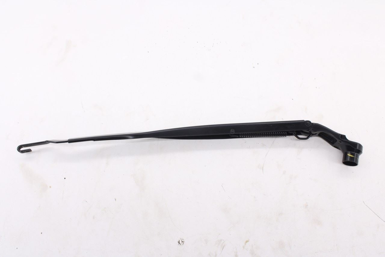 2014-2015 Dodge Durango SXT Front Right and Left Windshield Wiper Arm 68194928AA3