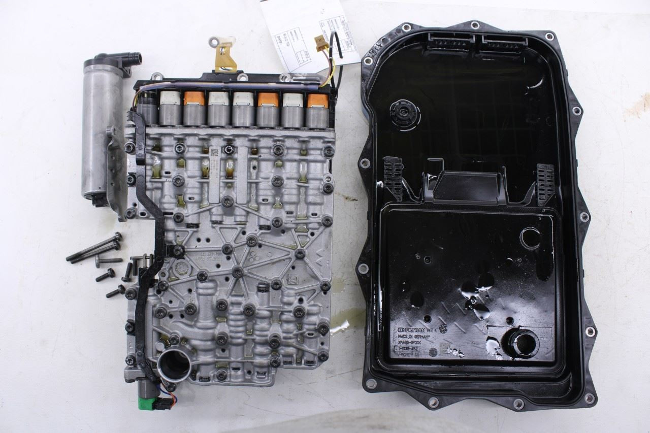 2018-20 Jaguar XE R-Dynamic S 2.0L AWD 8-Spd Auto Transmission Valve Body w/ Pan0