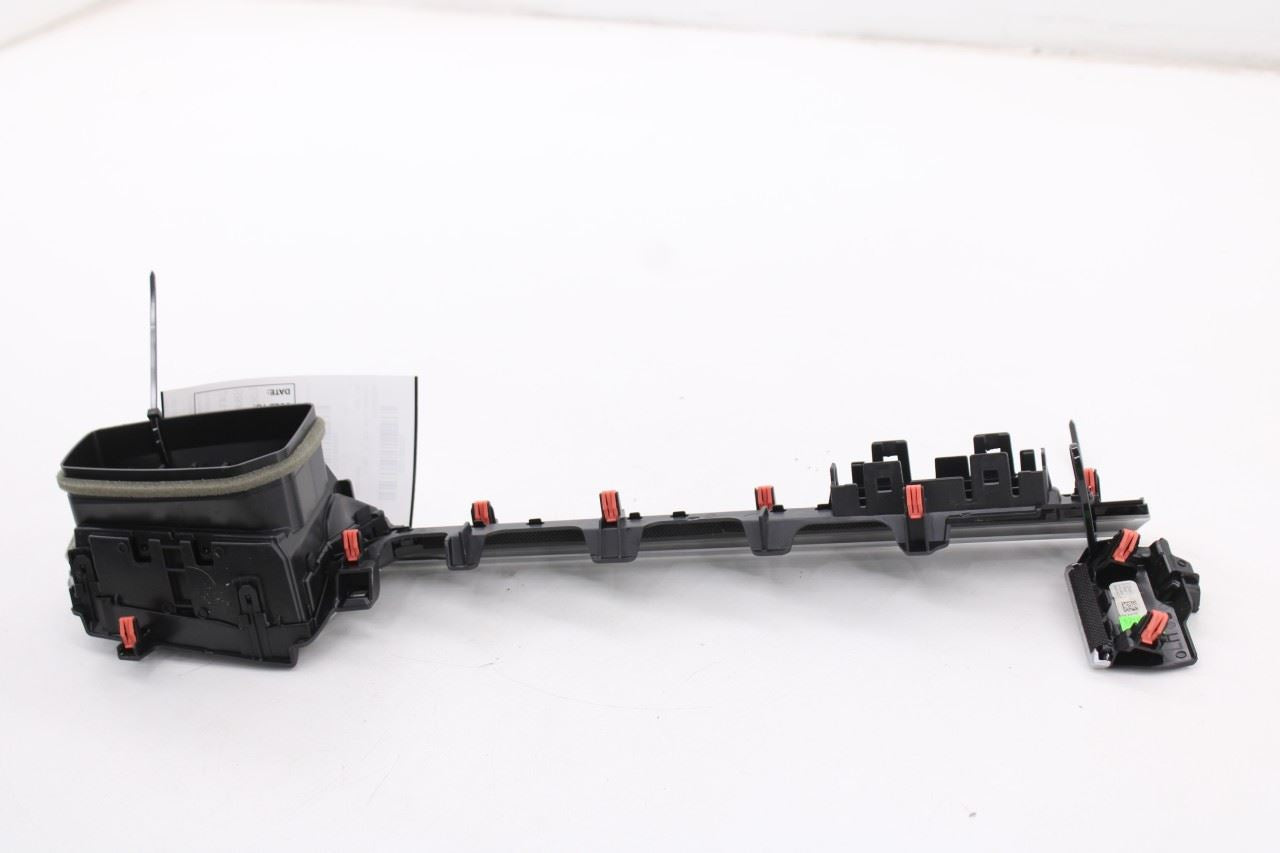 2023-24 Toyota Corolla LE Front Right Passenger Side Dash Outer Air Vent Grille10