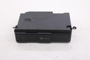 2006-2009 Mercedes-Benz CLK 350 Compact Disc Changer 2038703389 OEM