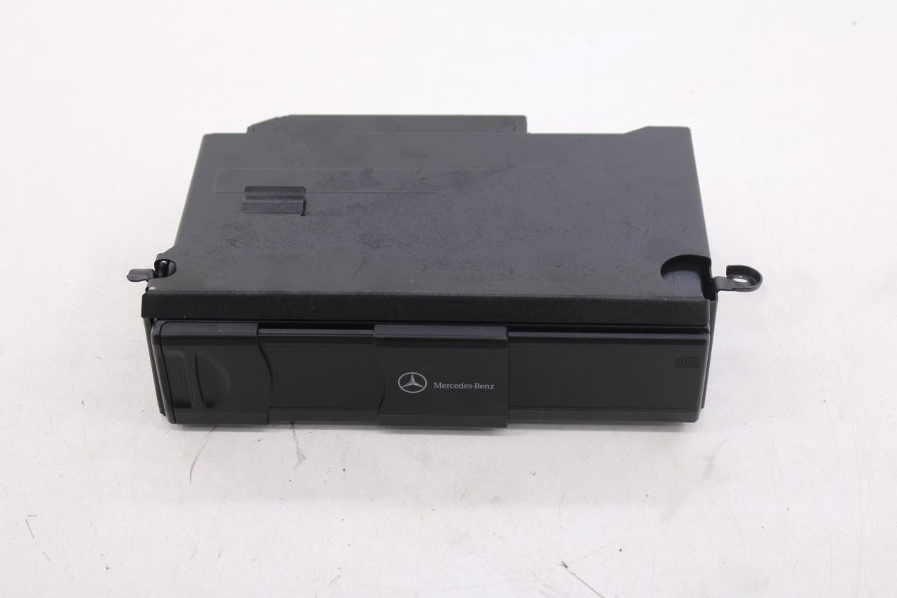 2006-2009 Mercedes-Benz CLK 350 Compact Disc Changer 2038703389 OEM0