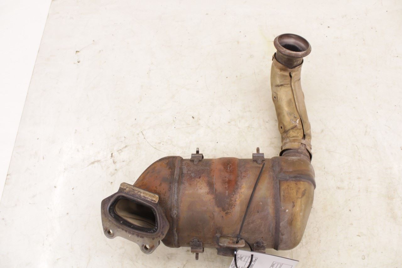 2017-18 Chrysler Pacifica Limited 3.6L FWD Rear Exhaust Manifold 68184161AB OEM - Alshned Auto Parts