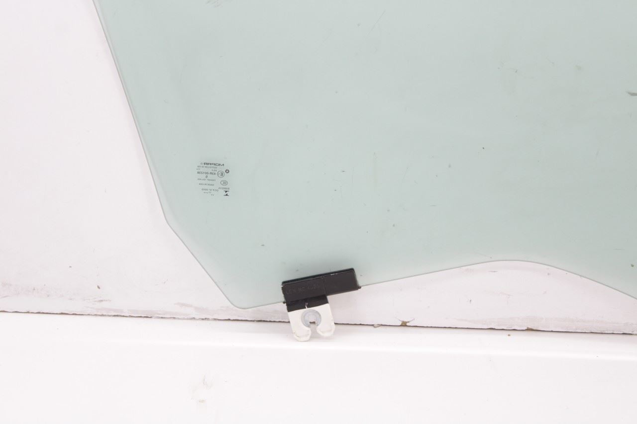 2015-2023 Jeep Cherokee Limited Front Left Side Door Window Glass 68104585AC OEM - Alshned Auto Parts