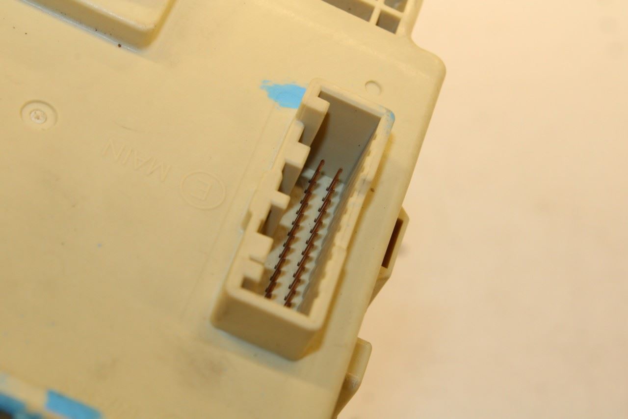 2022-23 Hyundai Tucson SEL 2.5L Cabin Instrument Panel Fuse Relay Junction Block - Alshned Auto Parts