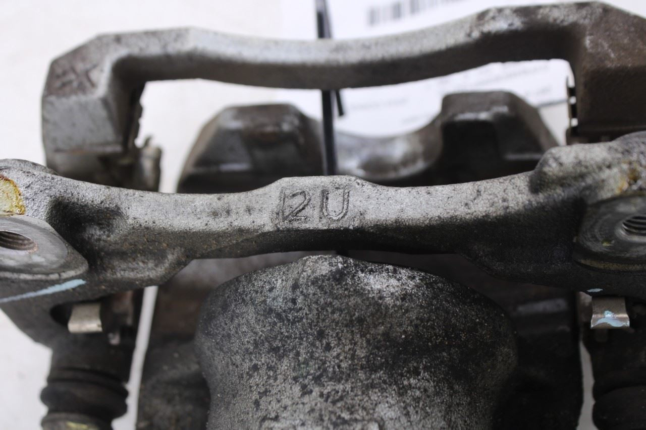 2020-2026 Toyota Corolla LE Front Right Side Disc Brake Caliper 47730-02580 OEM3