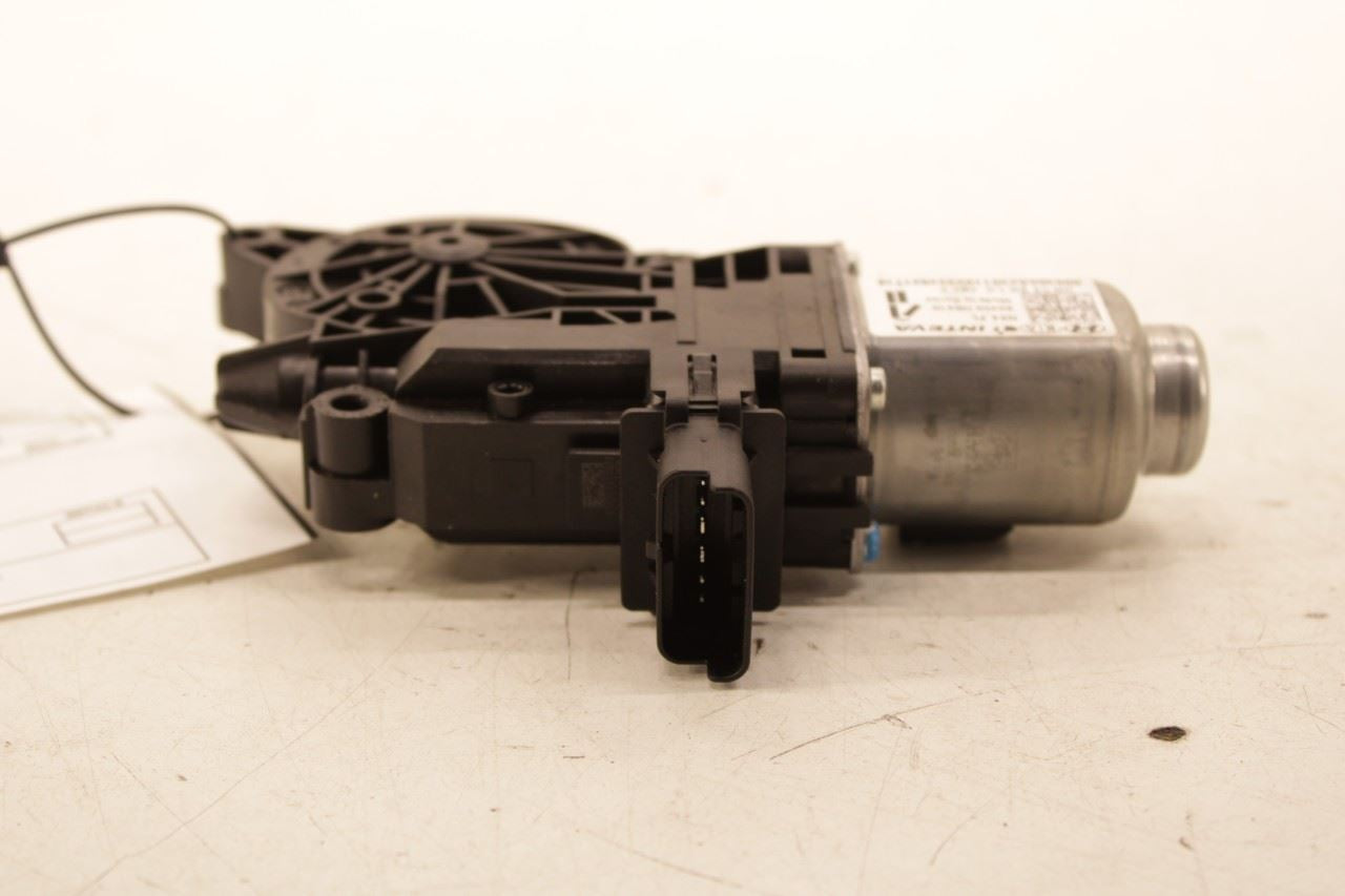 2022-2024 Hyundai Tucson SEL Front Left Door Power Window Motor 82450-N9410 OEM - Alshned Auto Parts