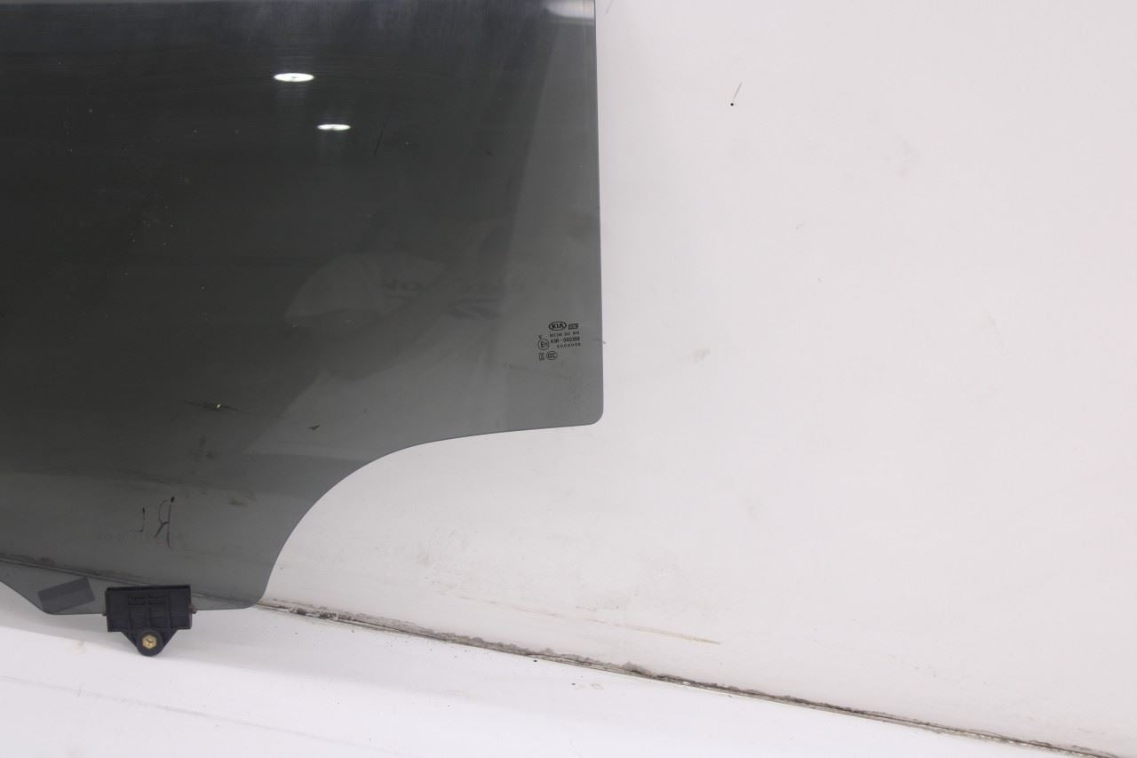 2016-2022 Kia Sportage Nightfall Rear Left Door Window Movable Glass 83410D90104