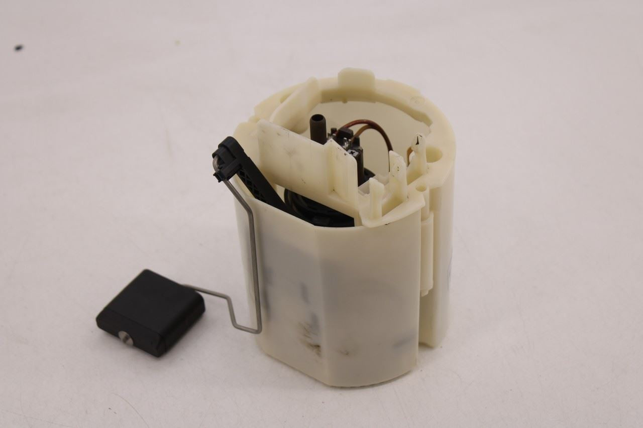 2006-2009 Mercedes-Benz CLK350 3.5L In Tank Right Fuel Pump Assembly 209470029410