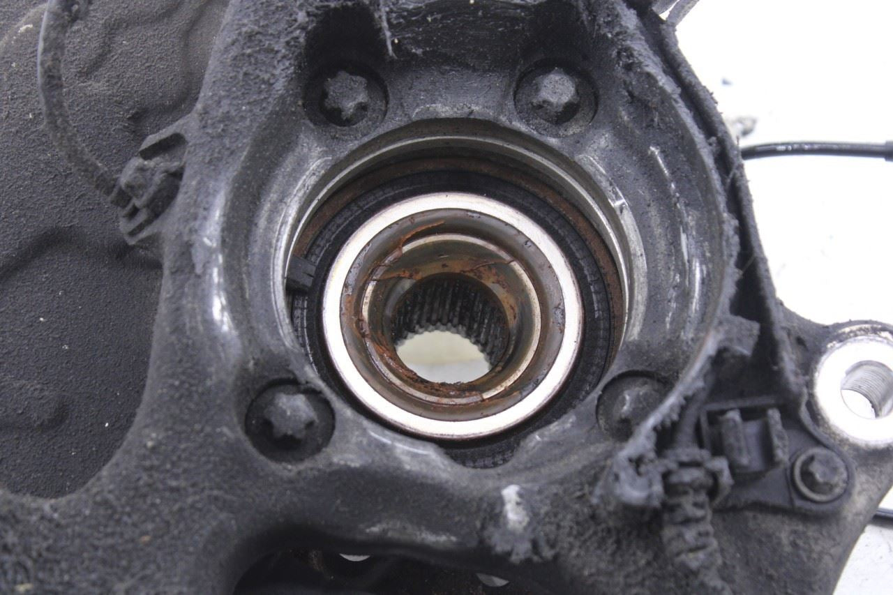 2015-23 Mercedes-Benz C300 4Matic Front Right Passenger Side Spindle Knuckle Hub9