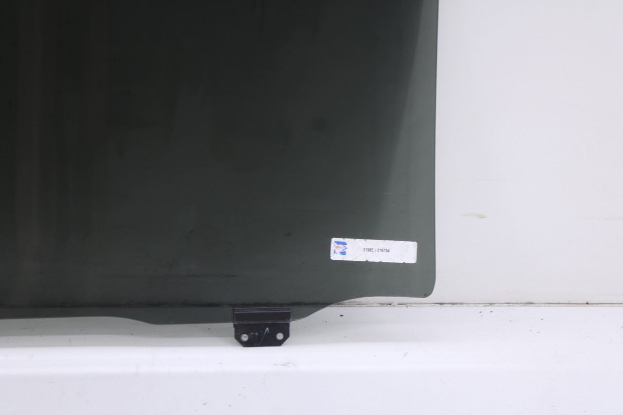 2008-2020 Dodge Grand Caravan SXT Rear Left Door Window Movable Glass 5020651AB10