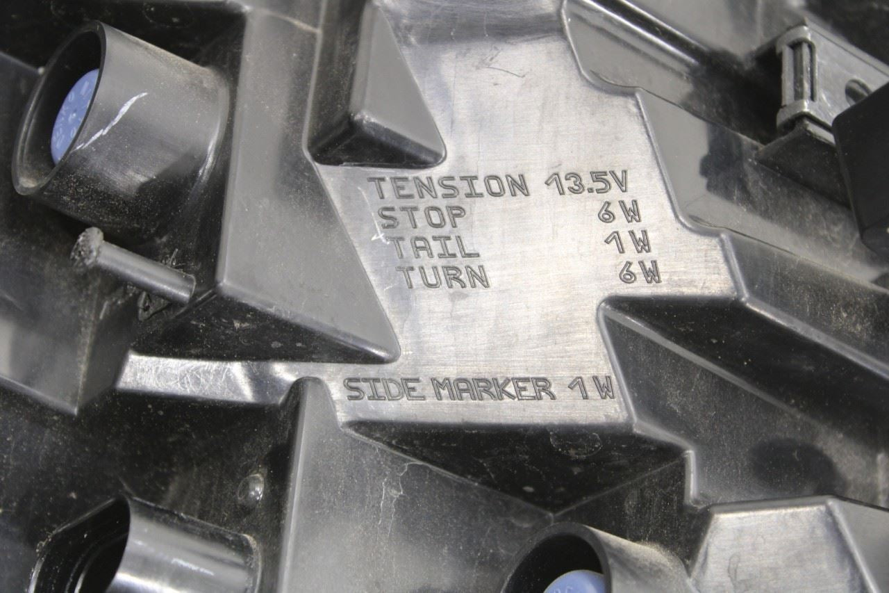 2011-2014 Porsche Cayenne Platinum Rear Right Side Tail Light Lamp 958-945-096-C - Alshned Auto Parts