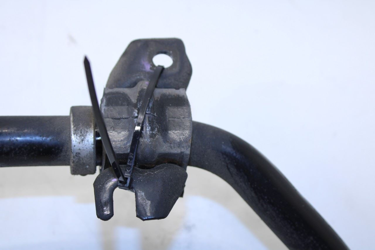 2013-20 Nissan Pathfinder SV 3.5L AWD Rear Stabilizer Sway Anti-Roll Bar w/ Link - Alshned Auto Parts