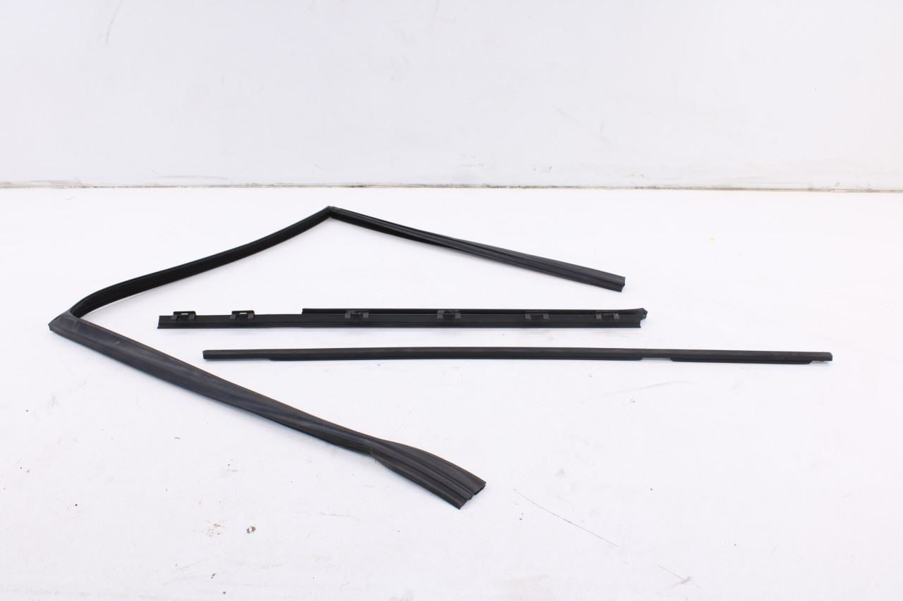 07-12 Land Rover Range Rover HSE Rear RH Door Run Channel w/ Belt Weatherstrips - Alshned Auto Parts