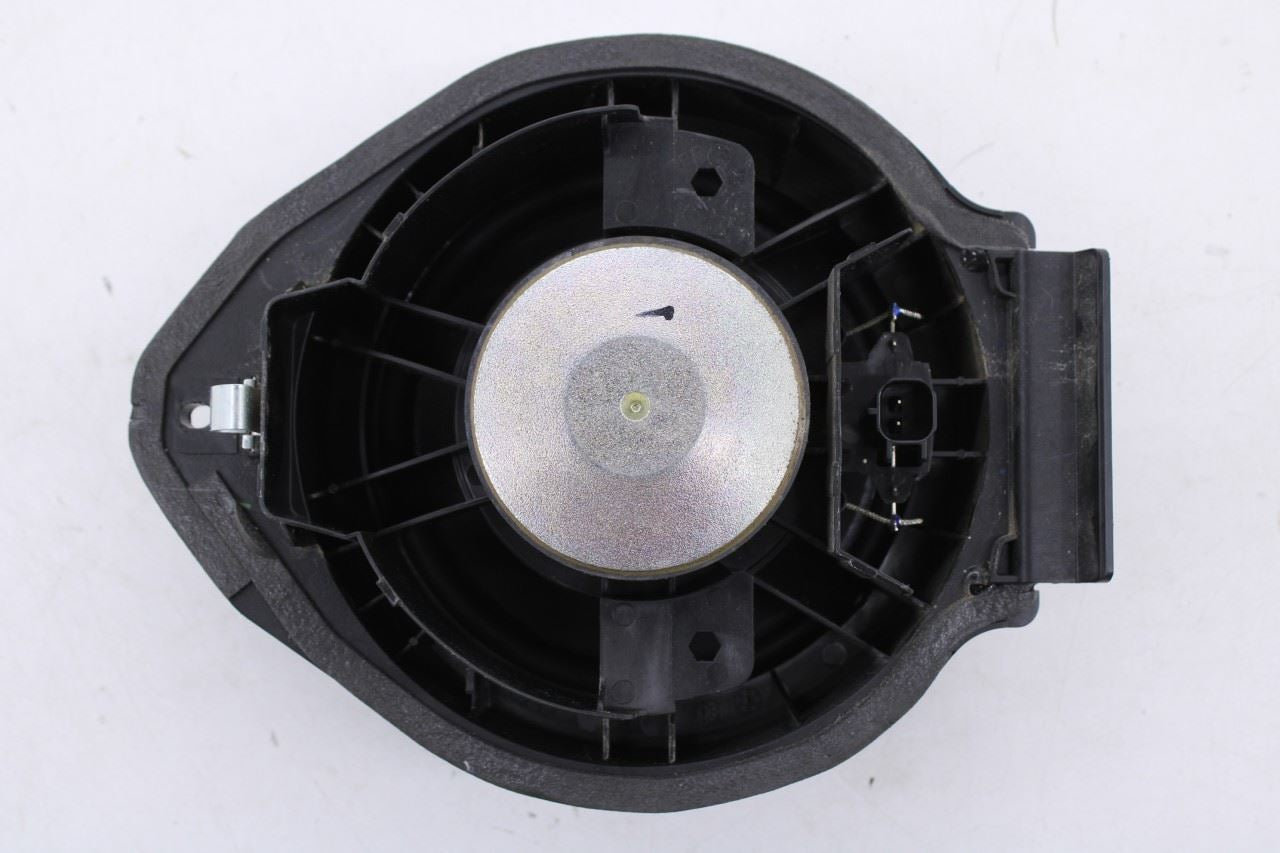 2018-2024 Chevrolet Equinox LT Rear Right and Left Door Audio Speaker 3903516515
