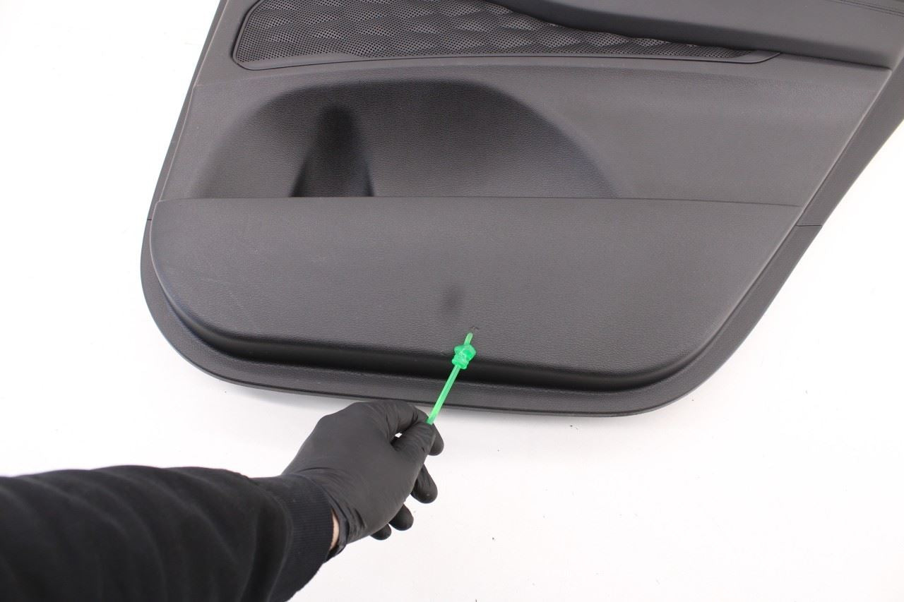 2019-20 Hyundai Santa Fe SEL Rear Right Side Door Trim Panel 83308-S2350-NNB OEM - Alshned Auto Parts