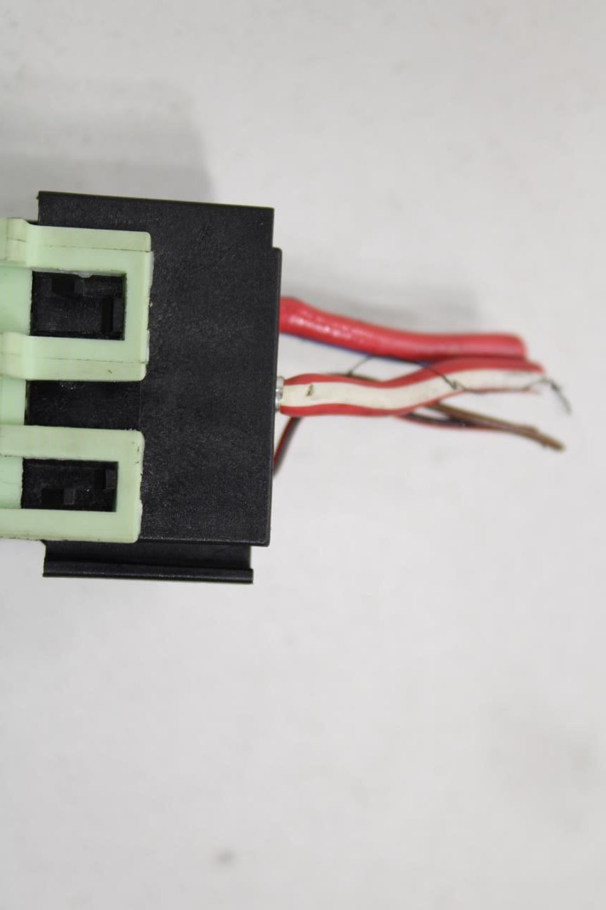 2010-15 BMW 750i xDrive 4.4L AWD Multipurpose Relay Module Green 61368373700 OEM - Alshned Auto Parts