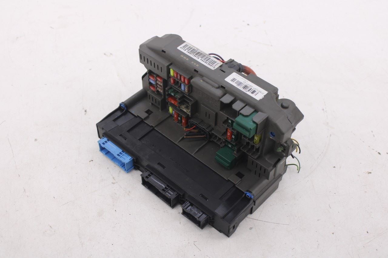 2007-13 BMW X5 xDrive35i 3.0L Front Power Distribution Fuse Relay Junction Block8