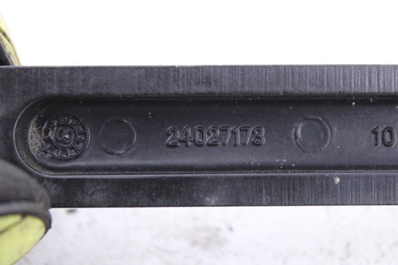 2007-14 Ford Mustang Conv Front Right and Left Windshield Wiper Arm 7R3Z-17526-A7