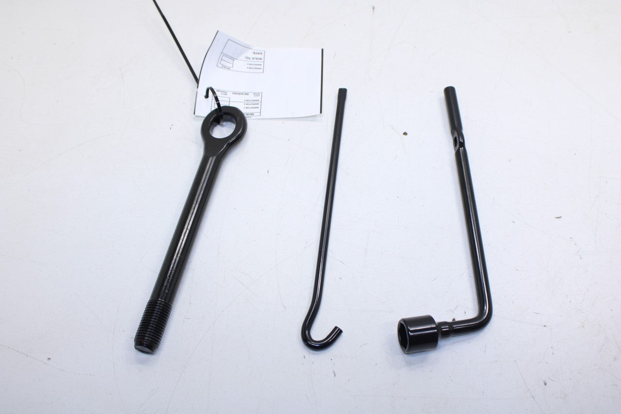 2014-2024 Kia Soul LX 2.0L FWD Lift Jack and Tool Kit w/ Foam Holder Container - Alshned Auto Parts