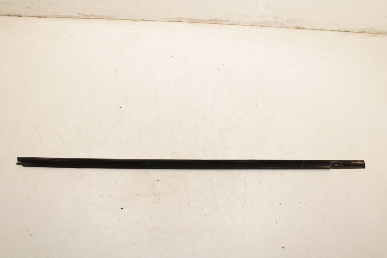 2014-2020 Infiniti QX60 Front Left Door Run Channel w/ Belt Molding Weatherstrip - Alshned Auto Parts