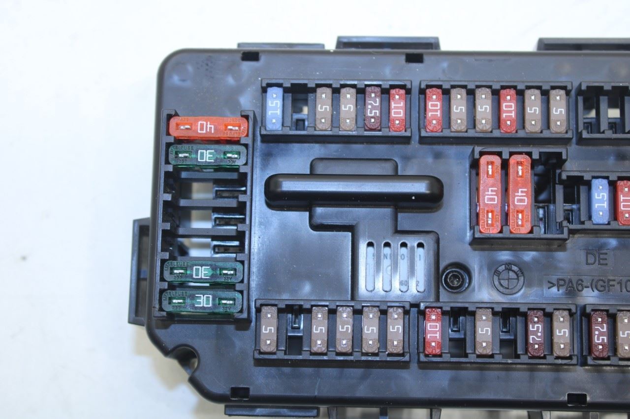 2013-2016 BMW 328i xDrive SULEV 2.0L AWD Front Power Distribution Fuse Relay Box - Alshned Auto Parts