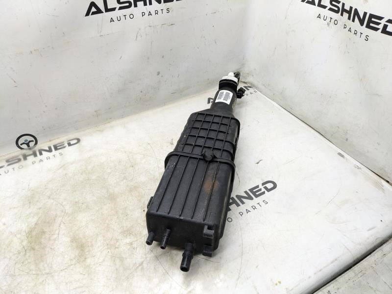 2008-16 Chrysler Town Country Fuel Vapor Evaporator Emission Canister 05147119AC2