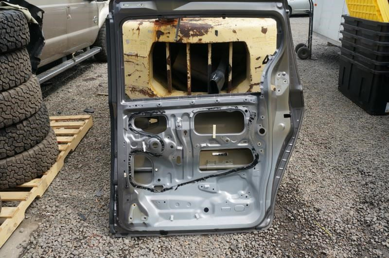 11-20 Toyota Sienna Rear Right Passenger Slide Door Shell 67003-08130 OEM *ReaD* - Alshned Auto Parts