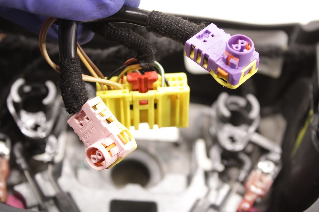 2017-2020 GMC Acadia SLT-1 3.6L AWD Steering Wheel Leather w/ Control Buttons - Alshned Auto Parts