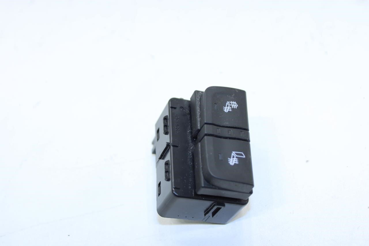 17-19 GMC Acadia SLT-1 Console Right Side Seat Heat Control Switch 84136435 OEM - Alshned Auto Parts