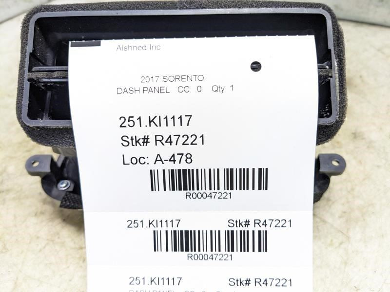 2015-2020 Kia Sorento RR Console Panel AC Air Vent Grille 97040-C6000 OEM *ReaD*