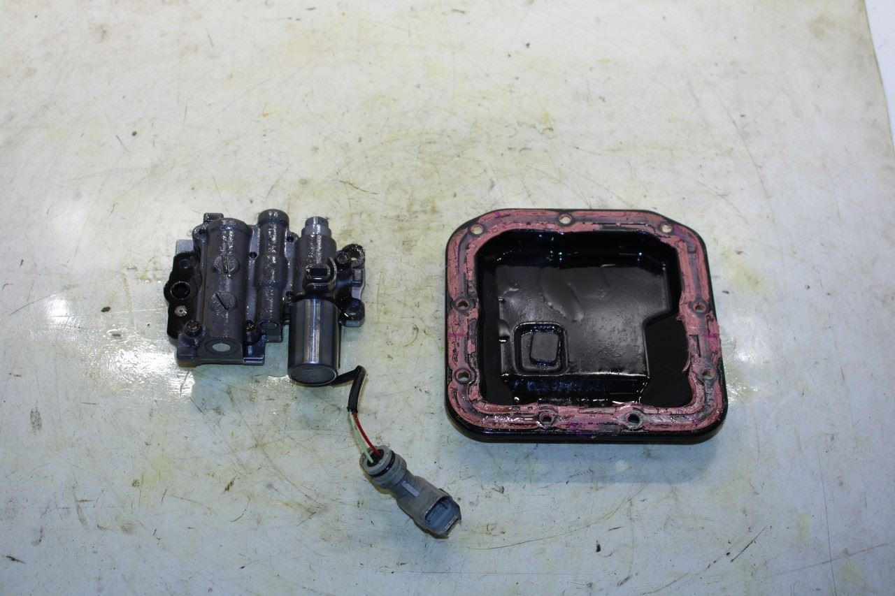 2013-2015 Lexus GS350 3.5L AWD Auto Transmission Valve Body with Oil Pan Pair - Alshned Auto Parts