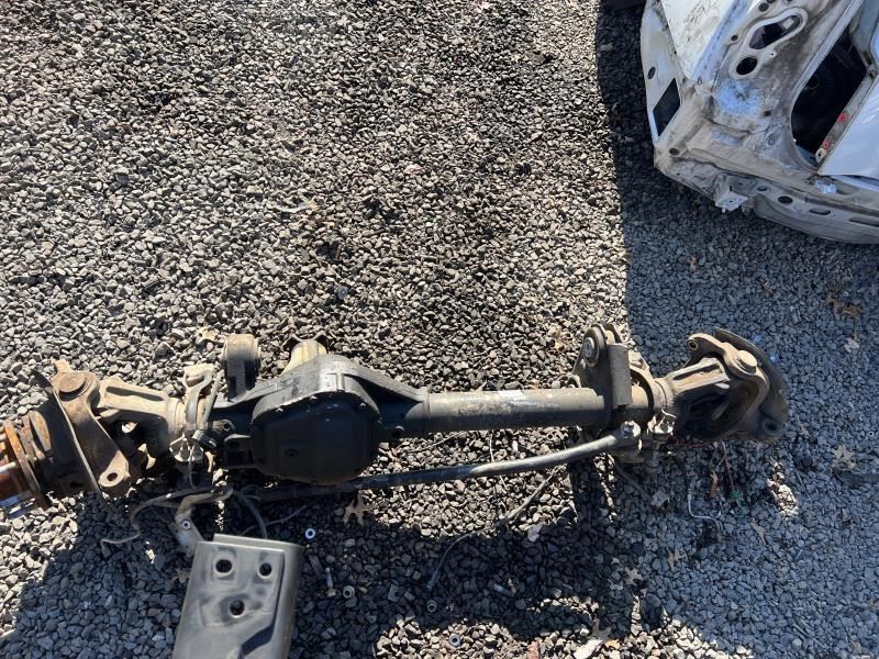 11-16 Ford F250 350 SD 4WD Front Axle Differential Carrier 3.73 rat DC3Z-3010-C3