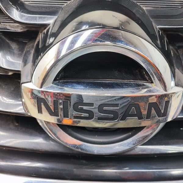 2015-18 Nissan Murano FR Upper Radiator Grille w/ Emblem 62310-5AA0A OEM *ReaD*